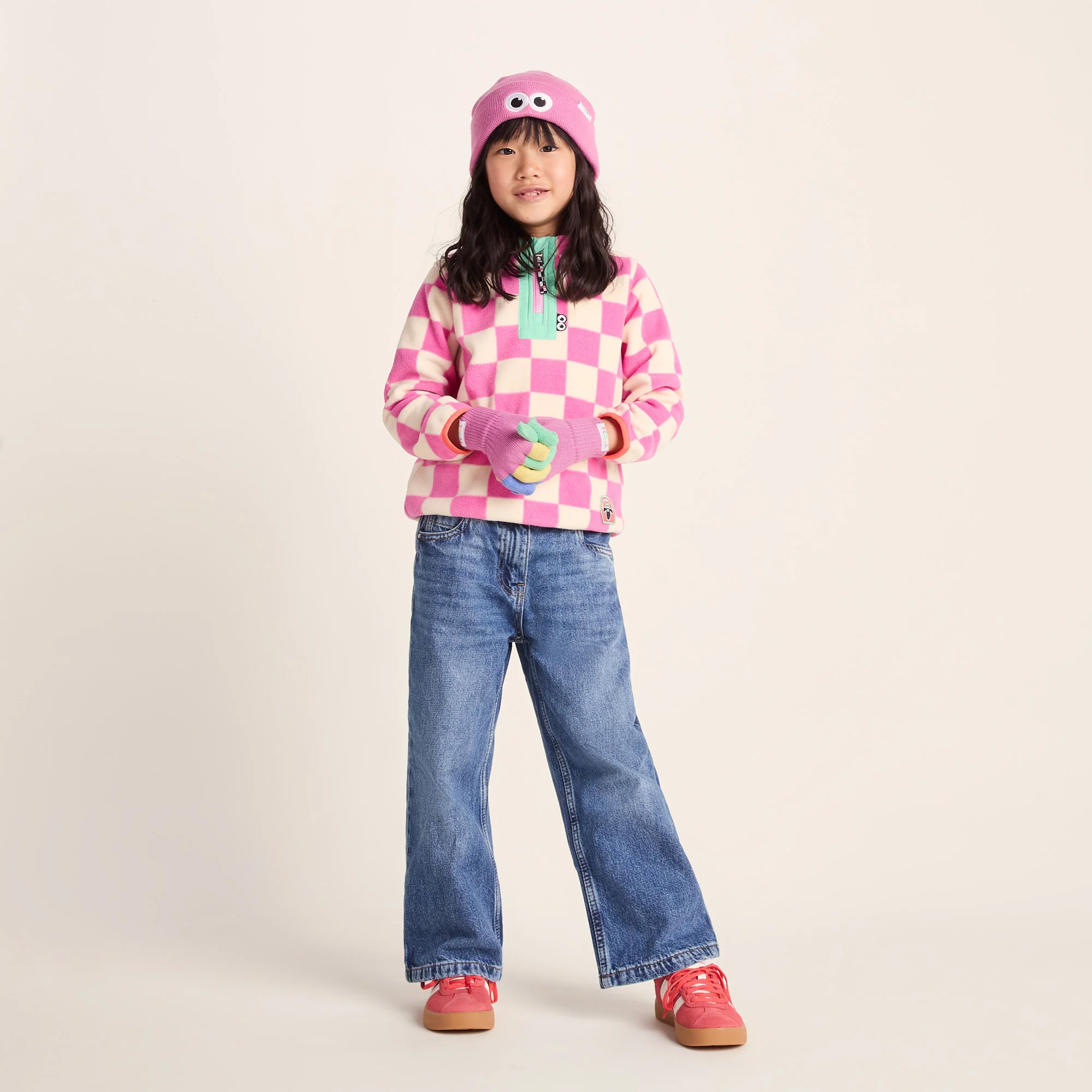 Adal Kids Shaun the Sheep Knit Gloves - Piglet Pink - Image 3