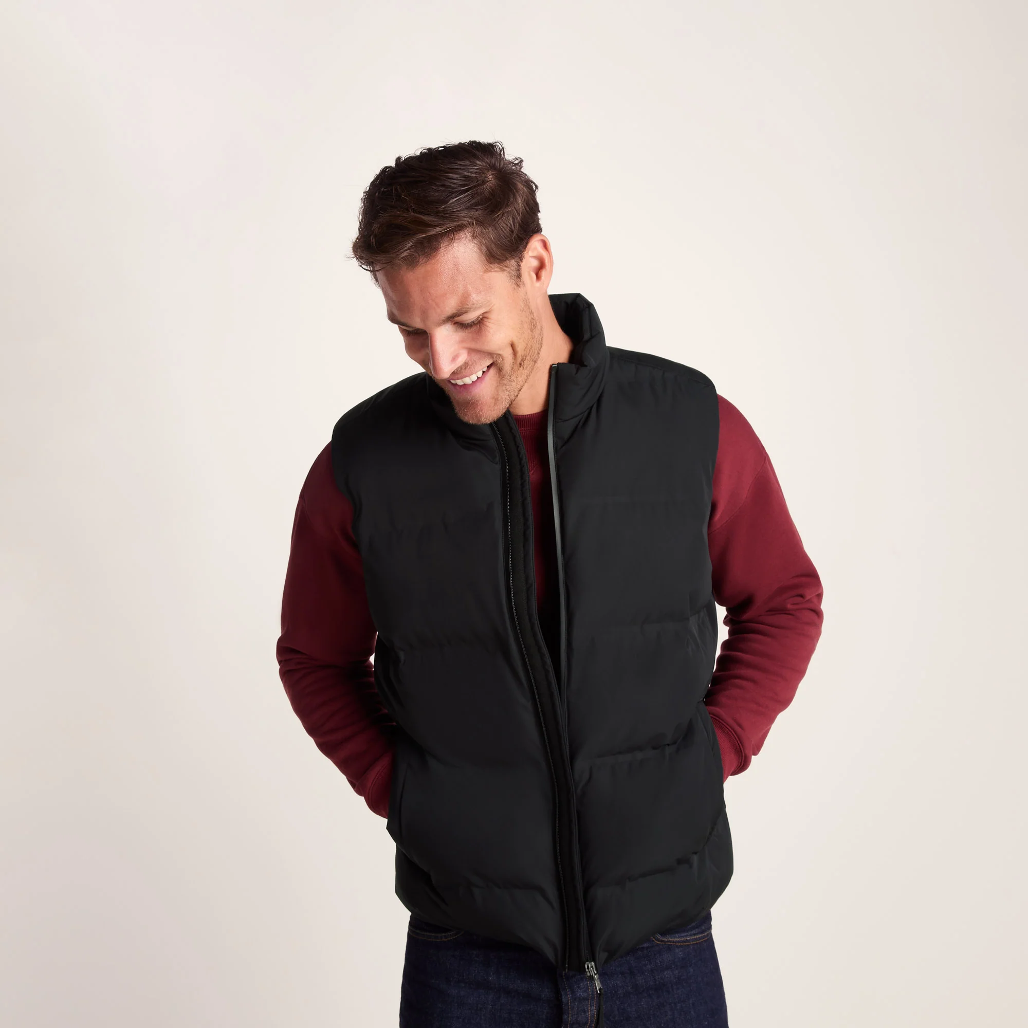 Arton Mens Shower and Wind Resistant Insulated Gilet - Black - Image 2