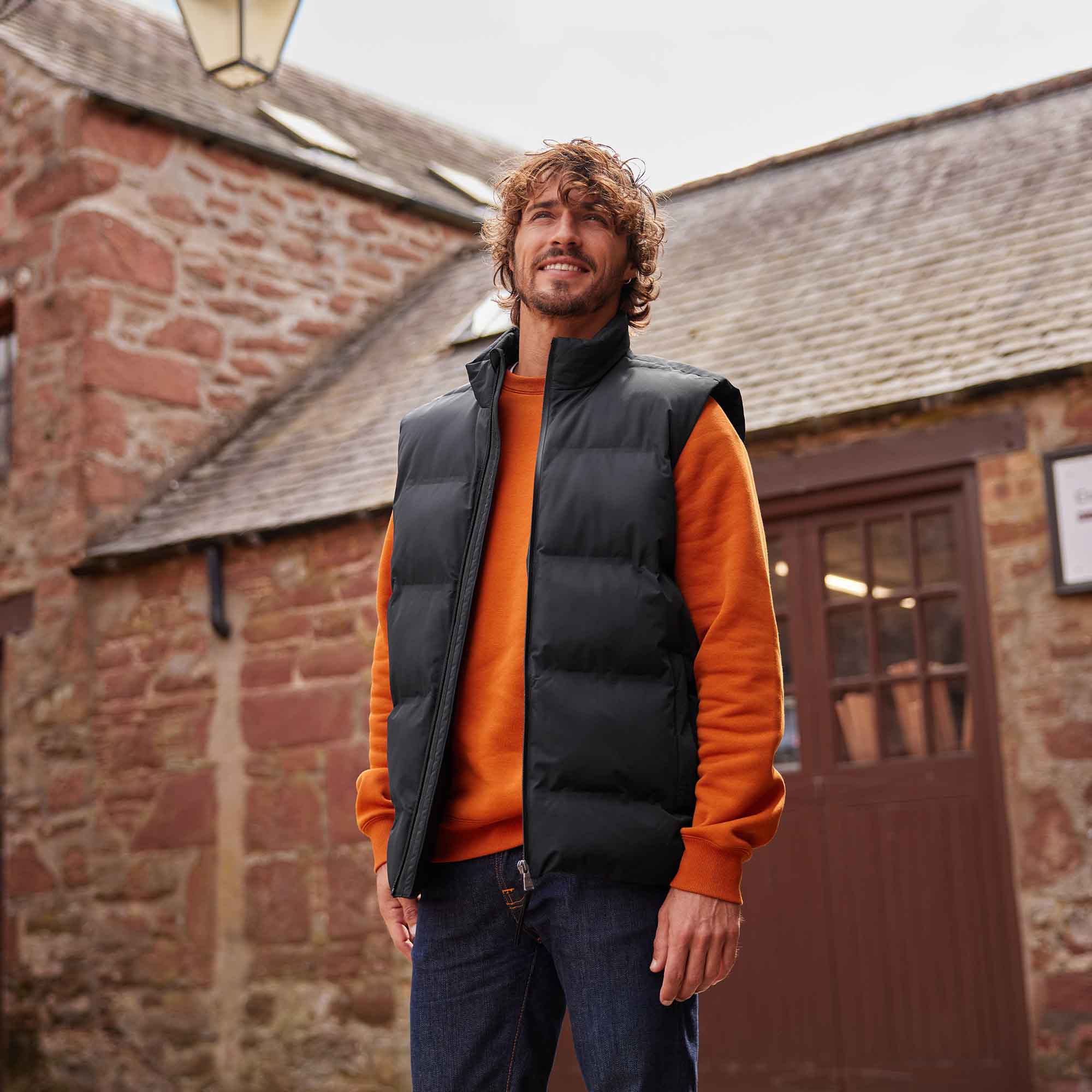 Arton Mens Shower and Wind Resistant Insulated Gilet - Black - Image 7