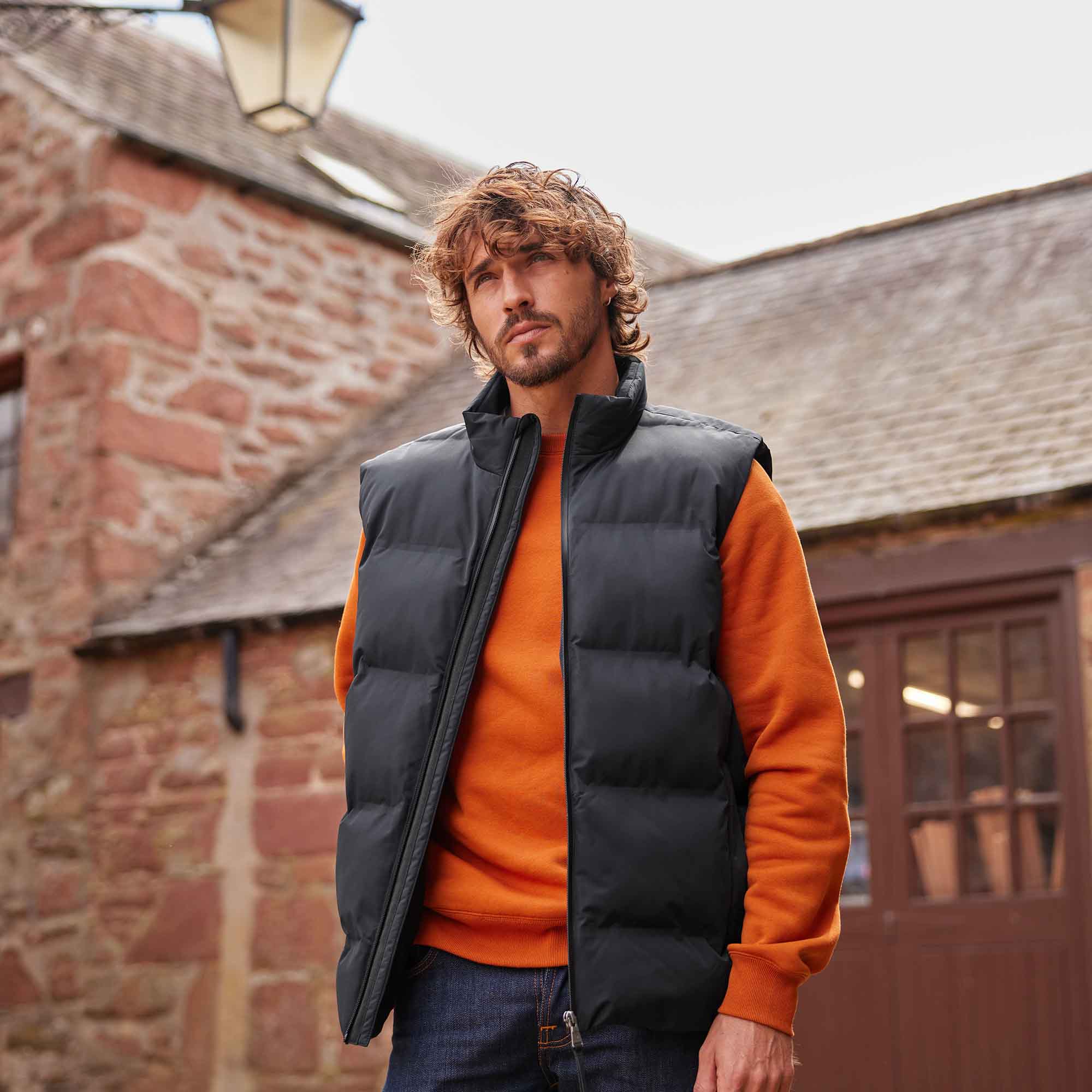 Arton Mens Shower and Wind Resistant Insulated Gilet - Black - Image 9
