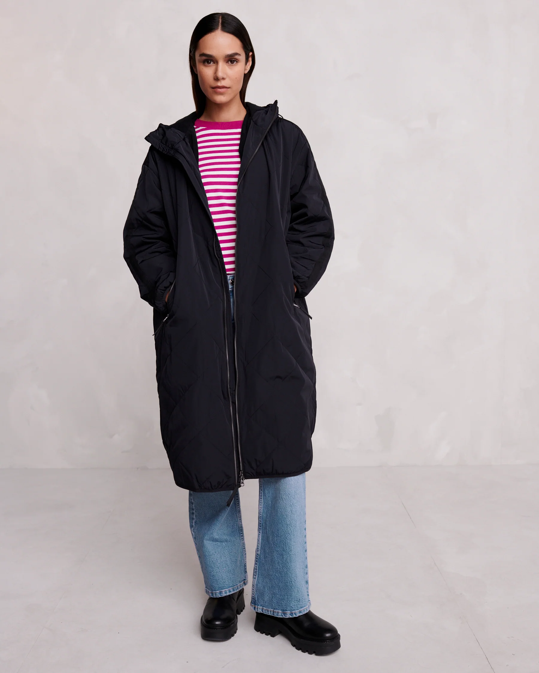Banton Womens Oversized Shower Resistant Insulated Jacket - Black - Image 13