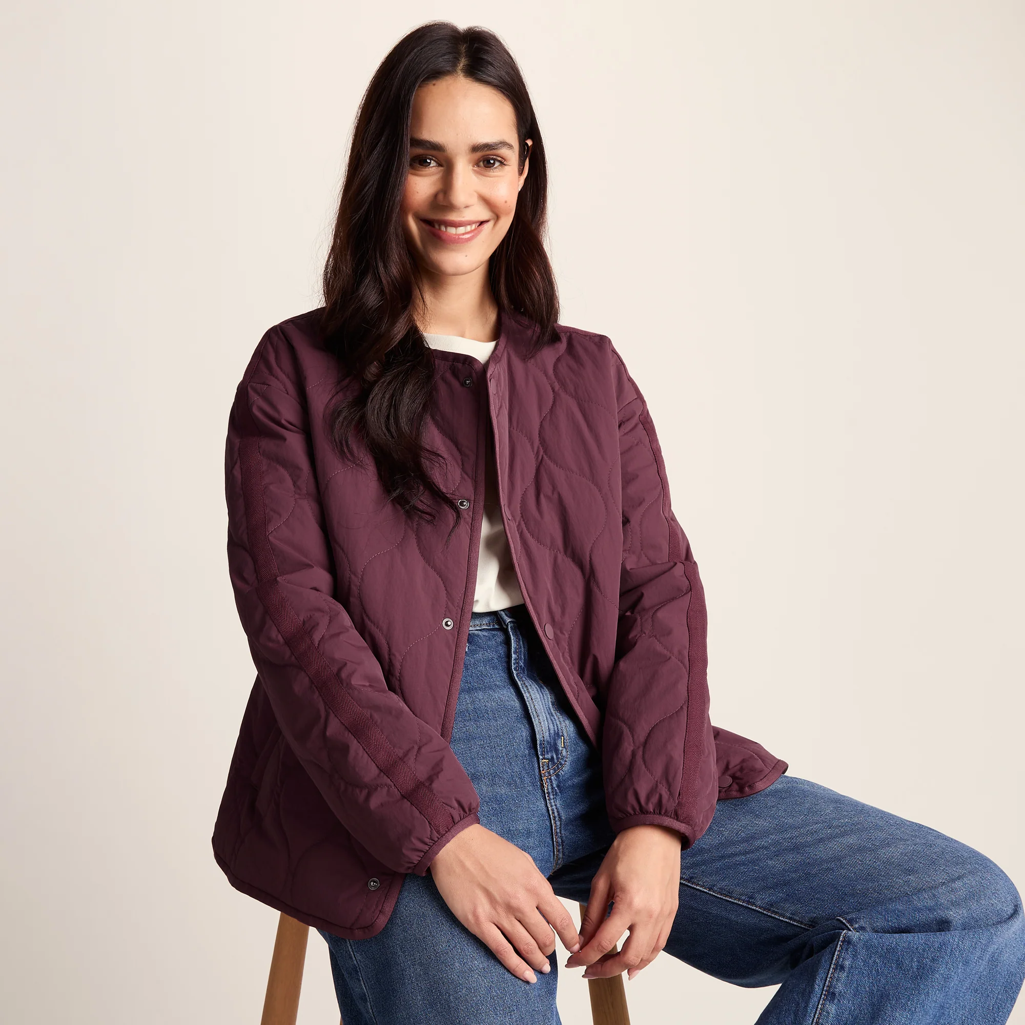 Cleadon Womens Relaxed Fit Shower Resistant Lightweight Insulated Jacket - Black Raspberry - Image 4