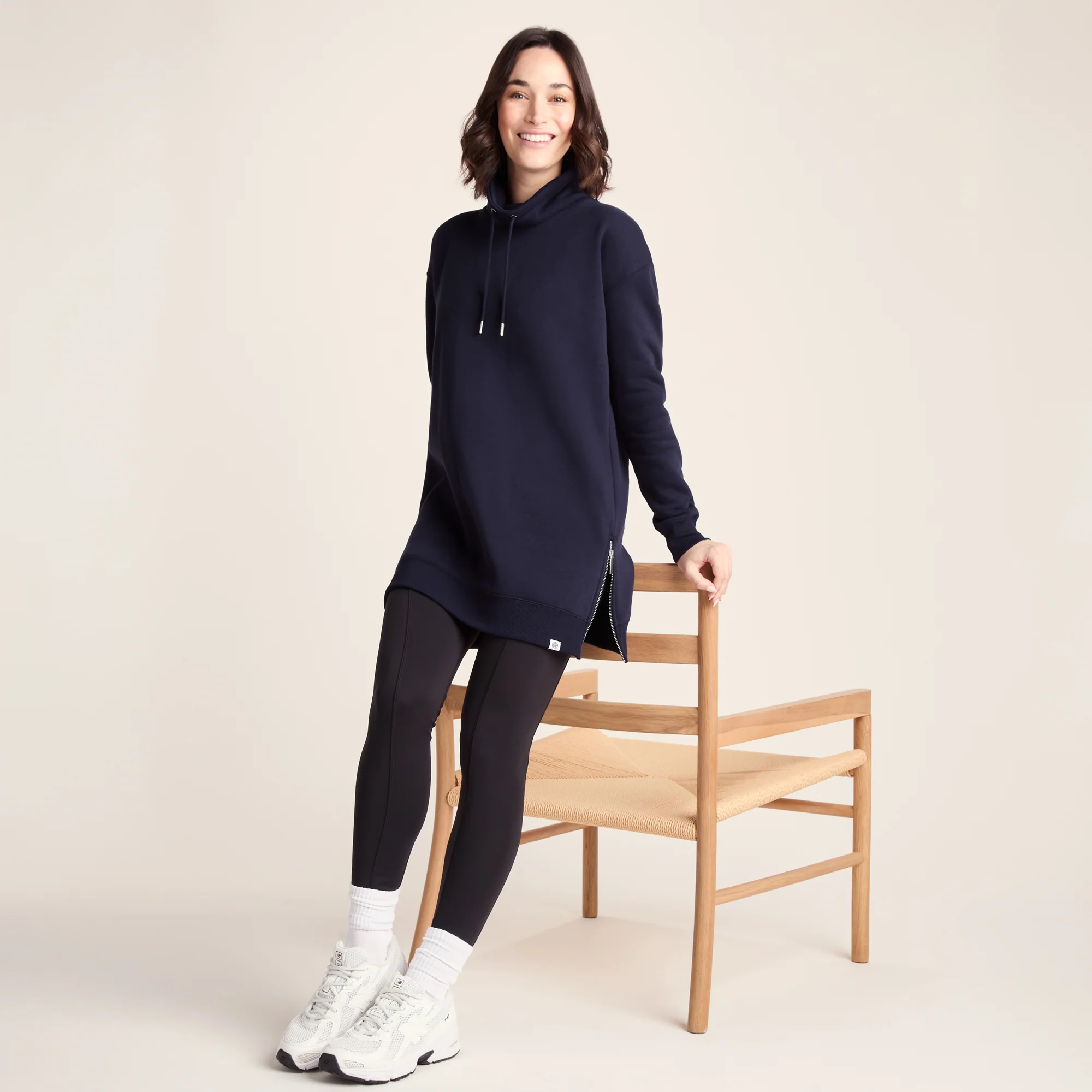 Drakeford Womens Supersoft Longline Sweat - Oxford Blue - Image 4