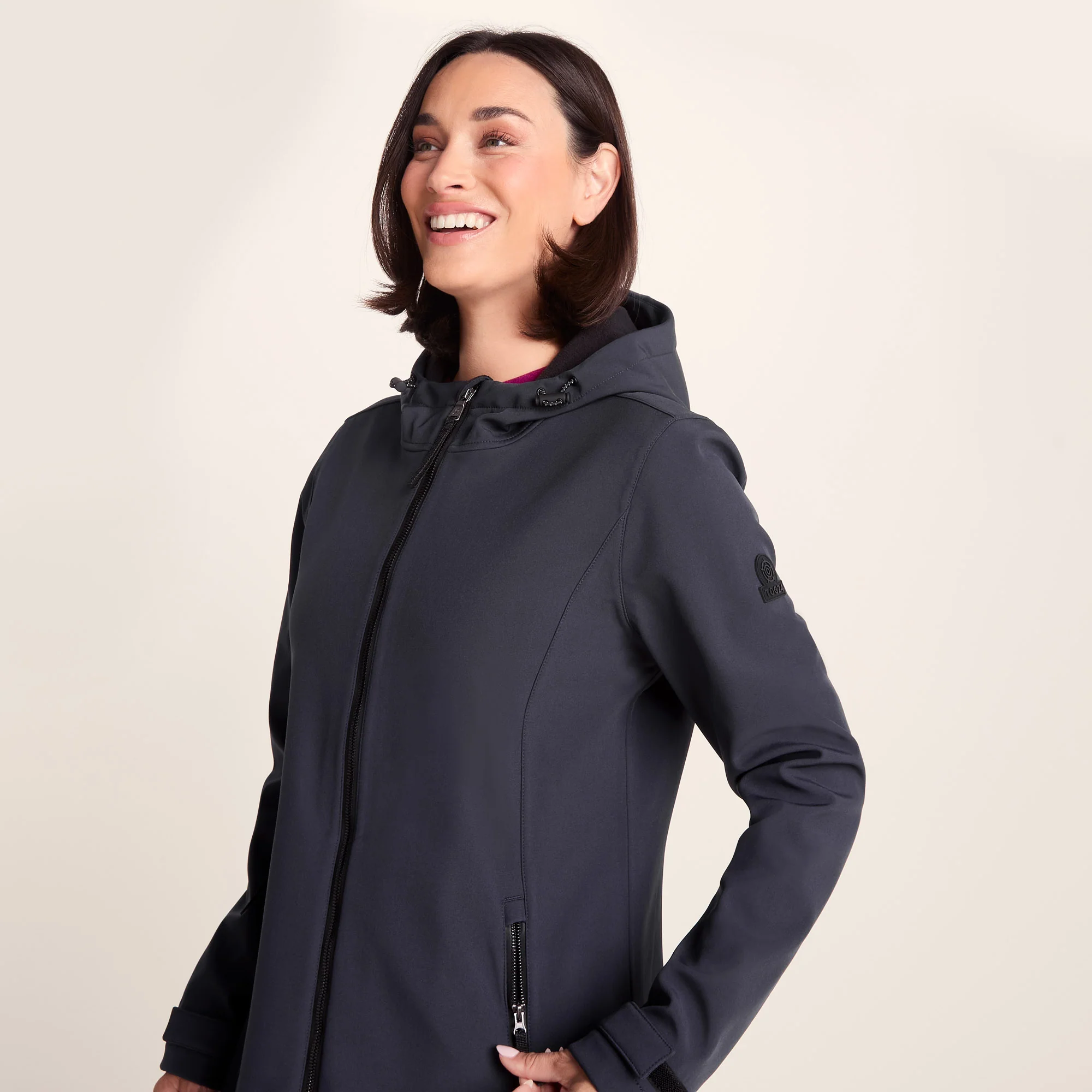 Enya Womens Longline Waterproof Softshell Jacket - Dark Indigo - Image 5