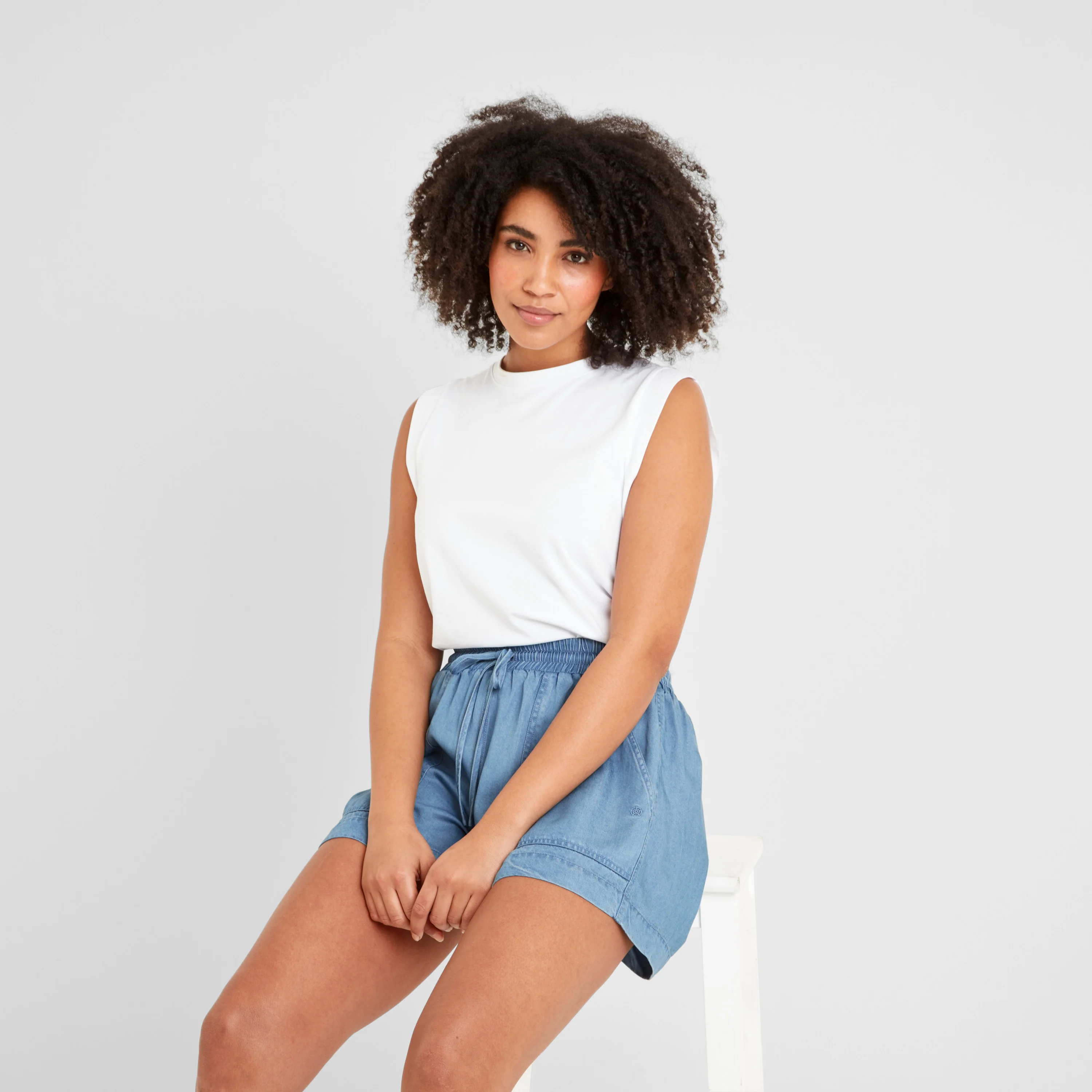 Jessia Womens Tencel Lyocel Shorts - Faded Indigo - Image 4