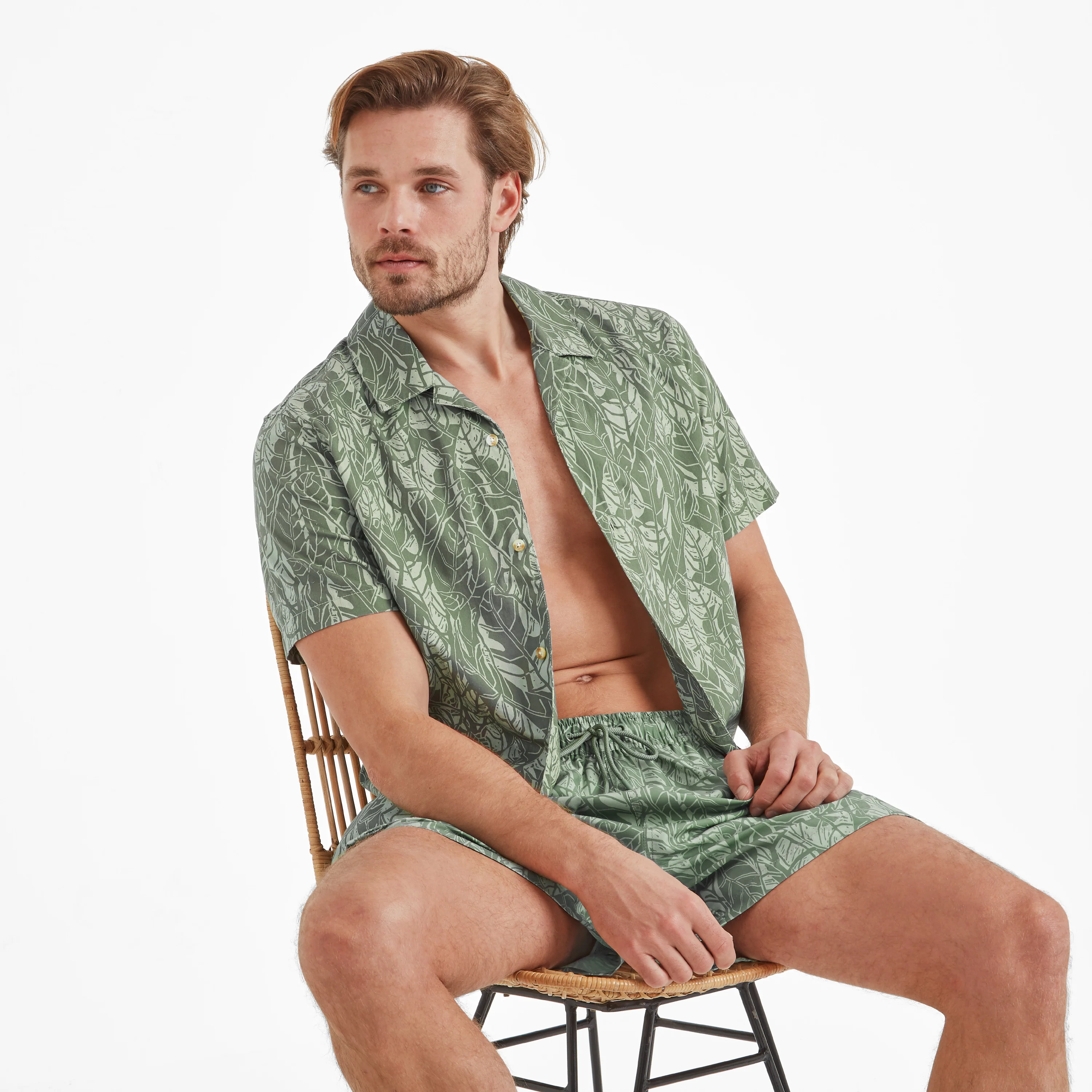 Kai Mens Swimshorts - Pistachio Palm Print - Image 4