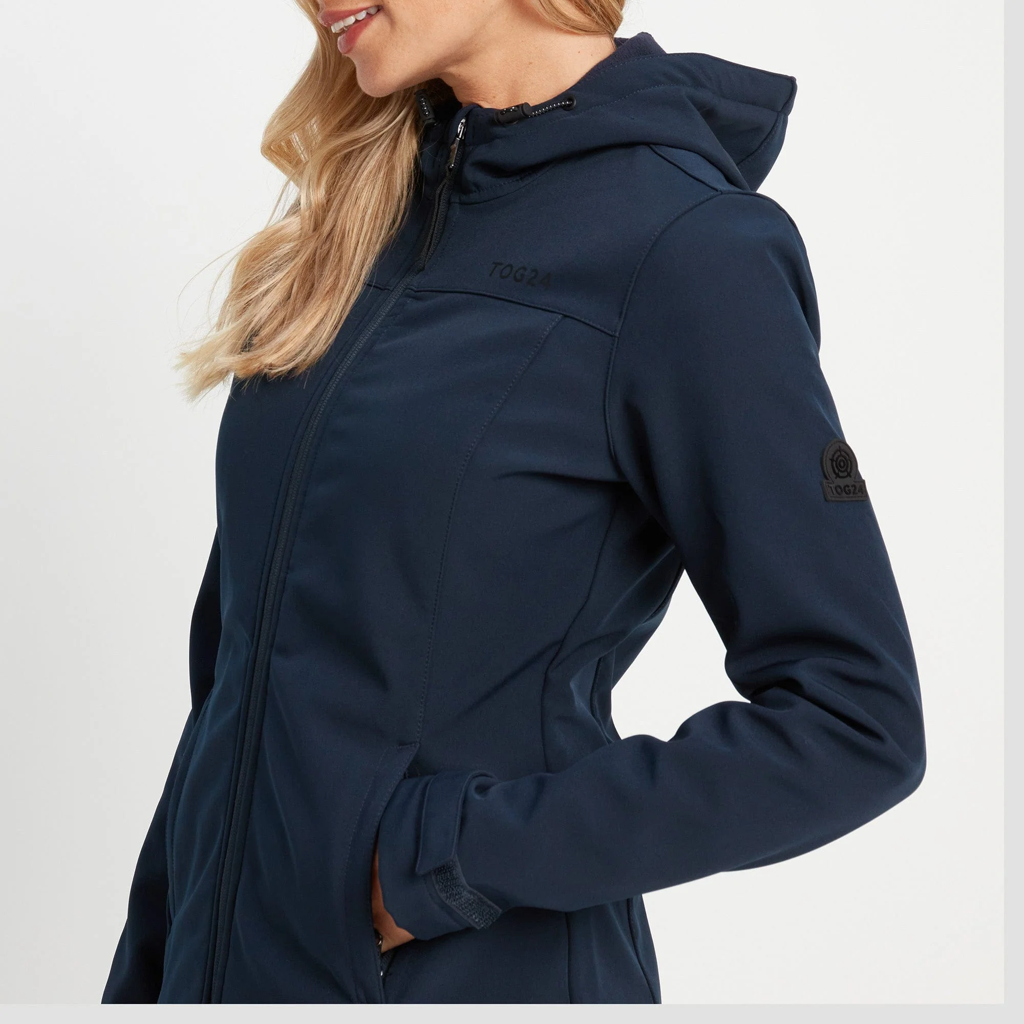Keld Womens Shower Resistant Hooded Softshell Jacket - Navy - Image 7