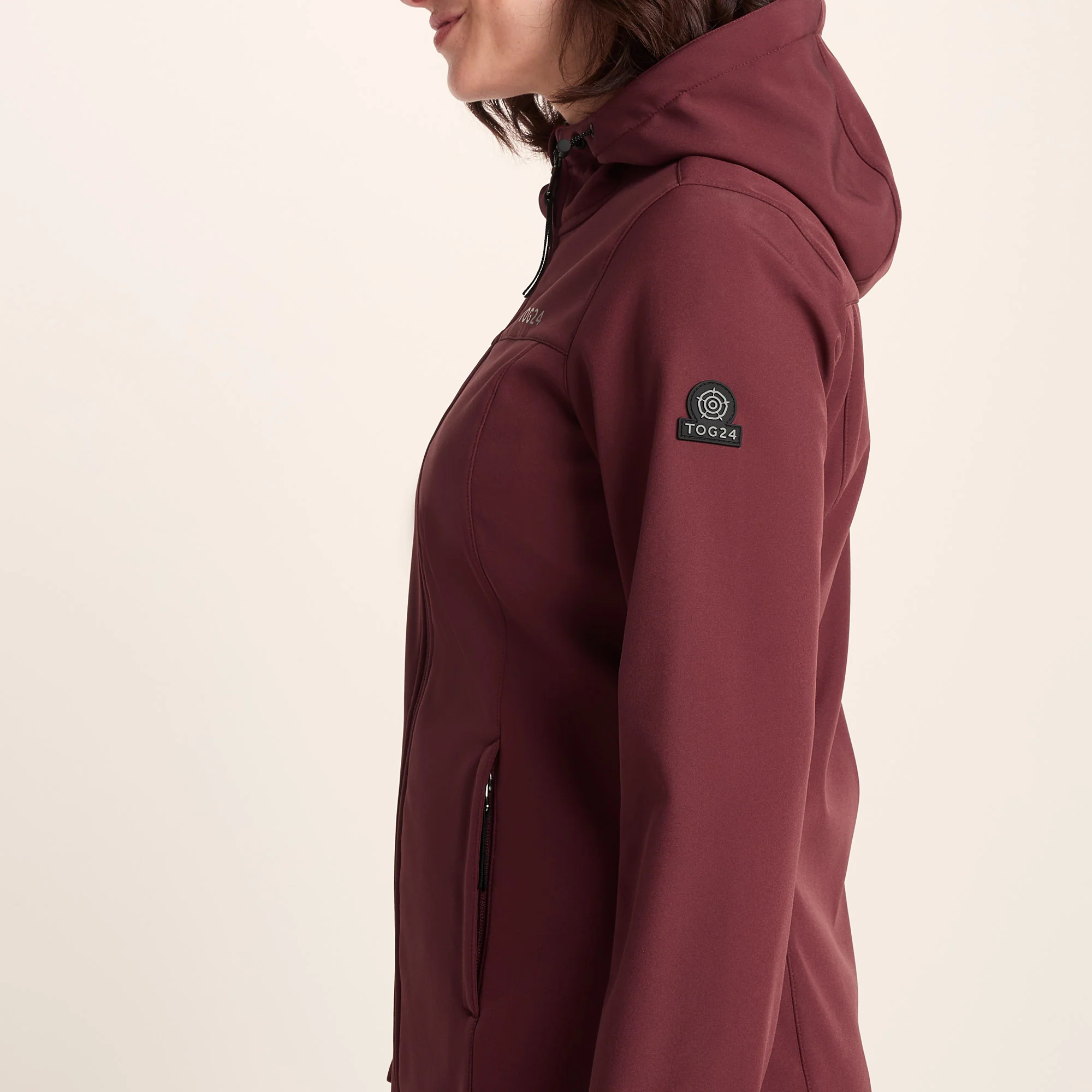 Keld Womens Long Shower Resistant Hooded Softshell Jacket - Burgundy - Image 8