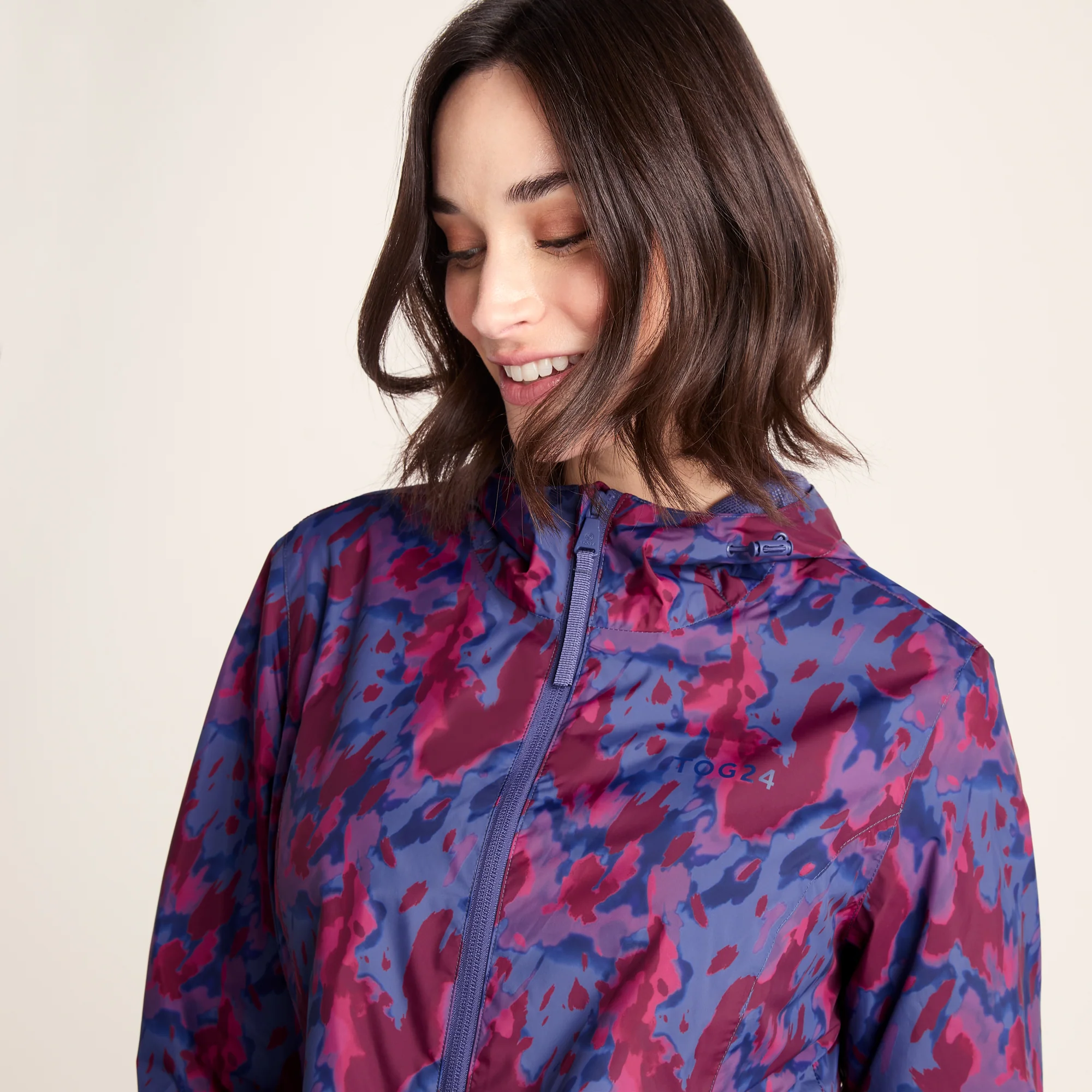 Kilnsey Womens Waterproof Jacket - Oxford Blue Abstract Print - Image 5