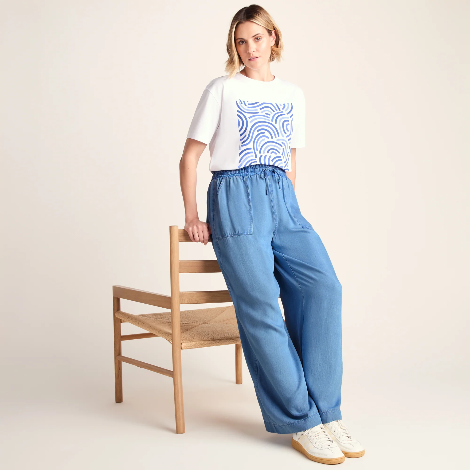 Lucy Womens Wide Leg Denim Look Trousers - Faded Indigo - Image 4