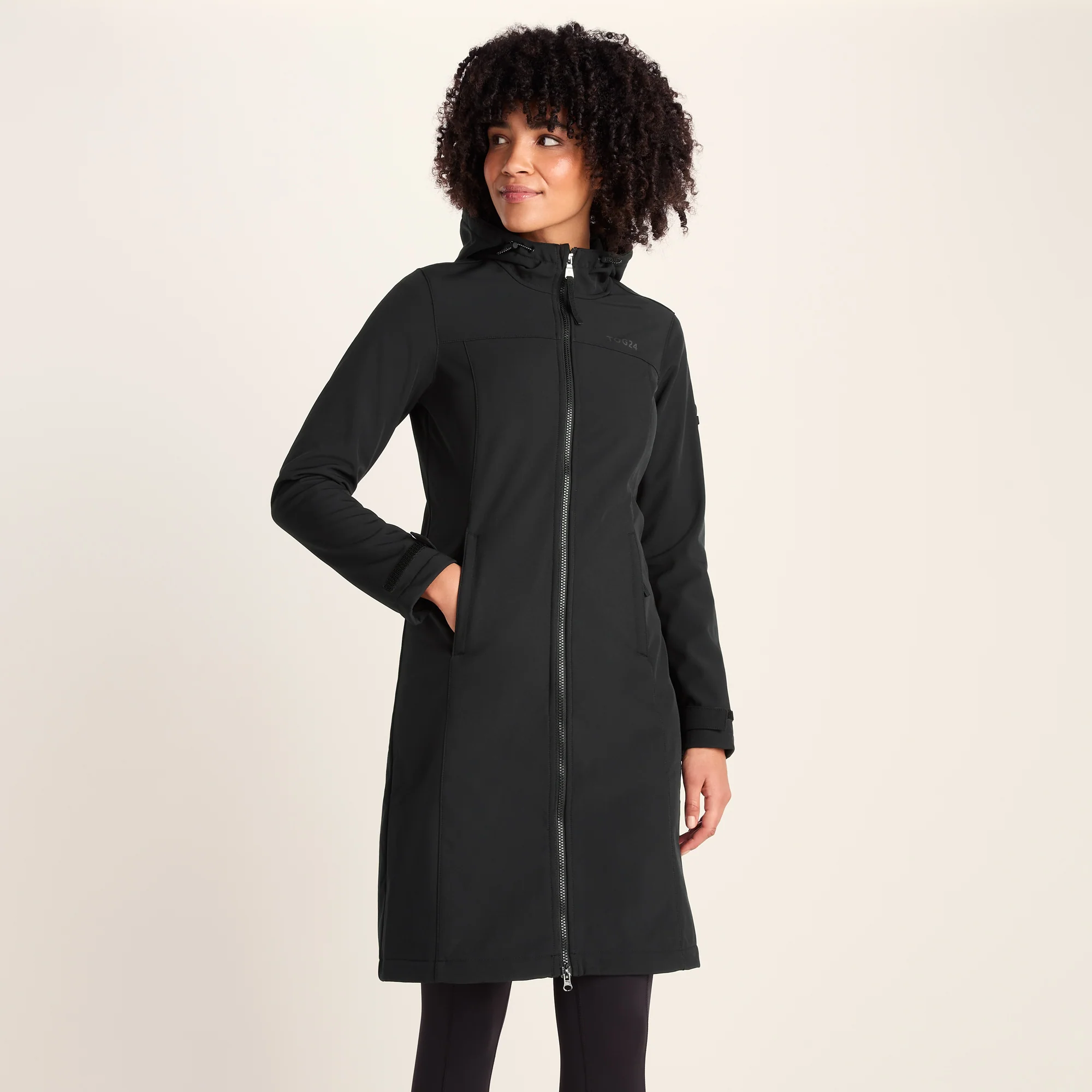 Marina Womens Long Water Resistant Softshell Jacket - Black - Image 2