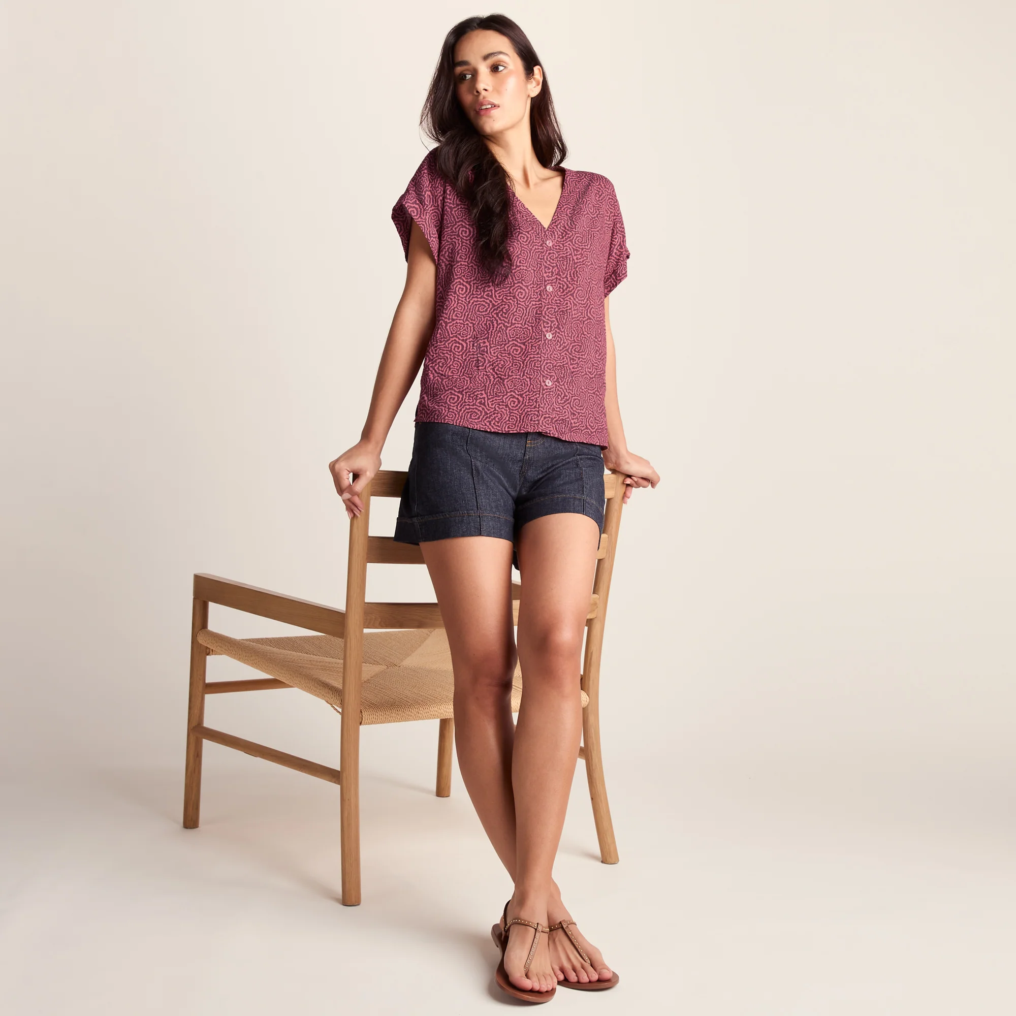 Meredith Womens Short Sleeve Supersoft Blouse - Black Raspberry Wiggle Print - Image 4
