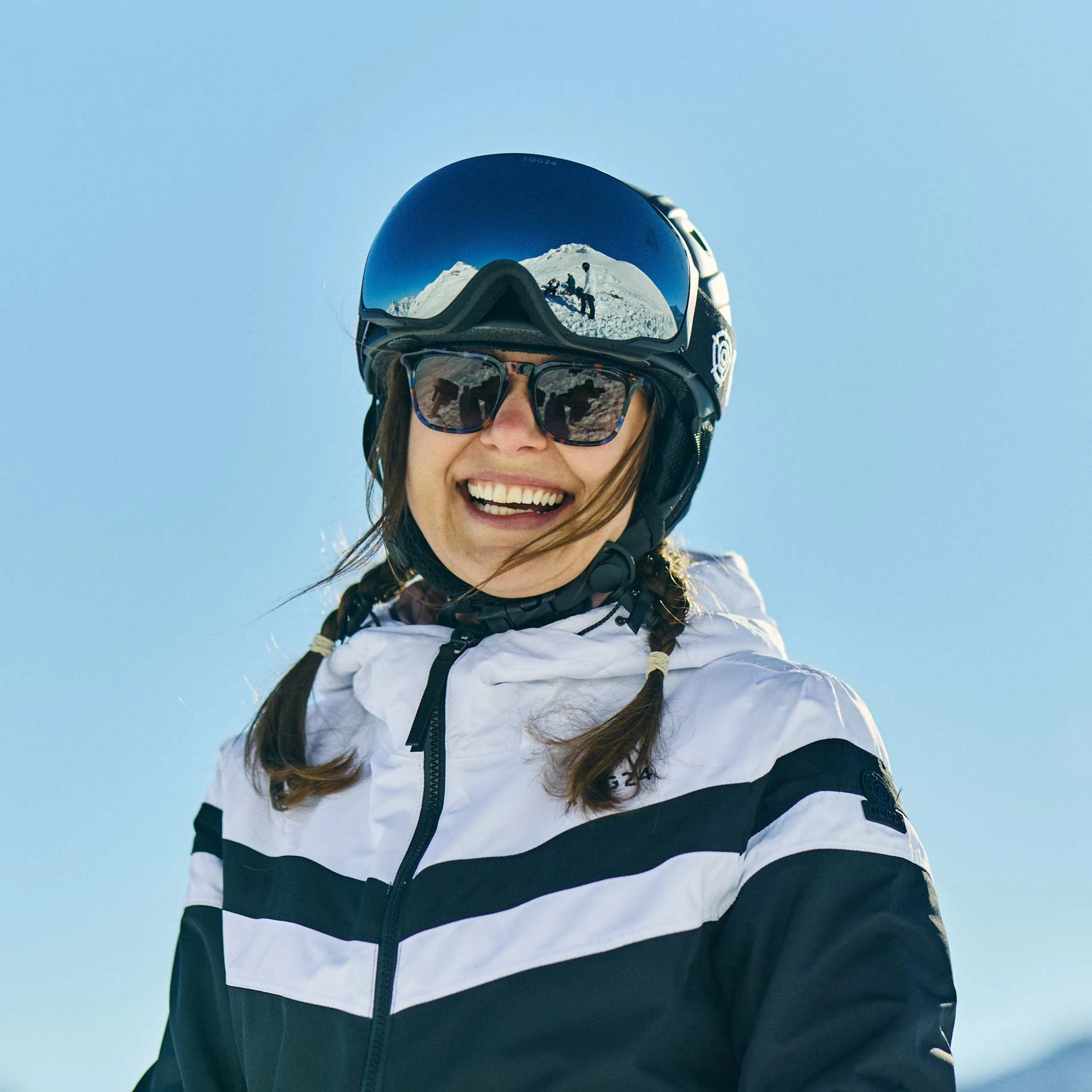 Panorama Womens Ski Jacket - Black/Optic White - Image 3