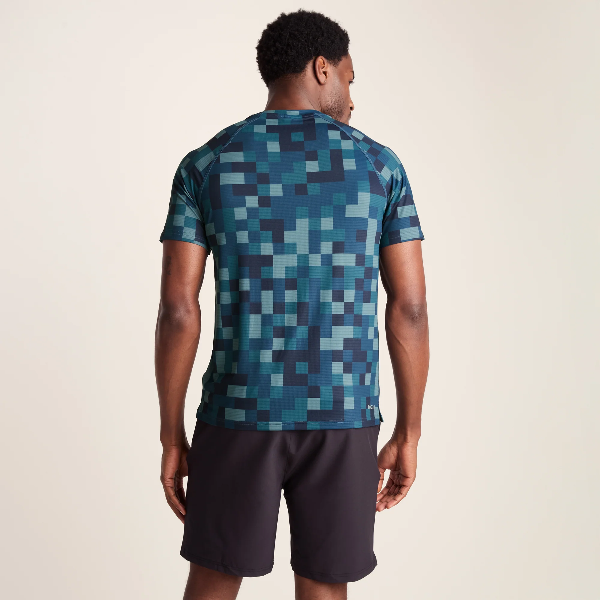 Rayan Mens Performance T-Shirt - Inky Blue Pixel Print - Image 4