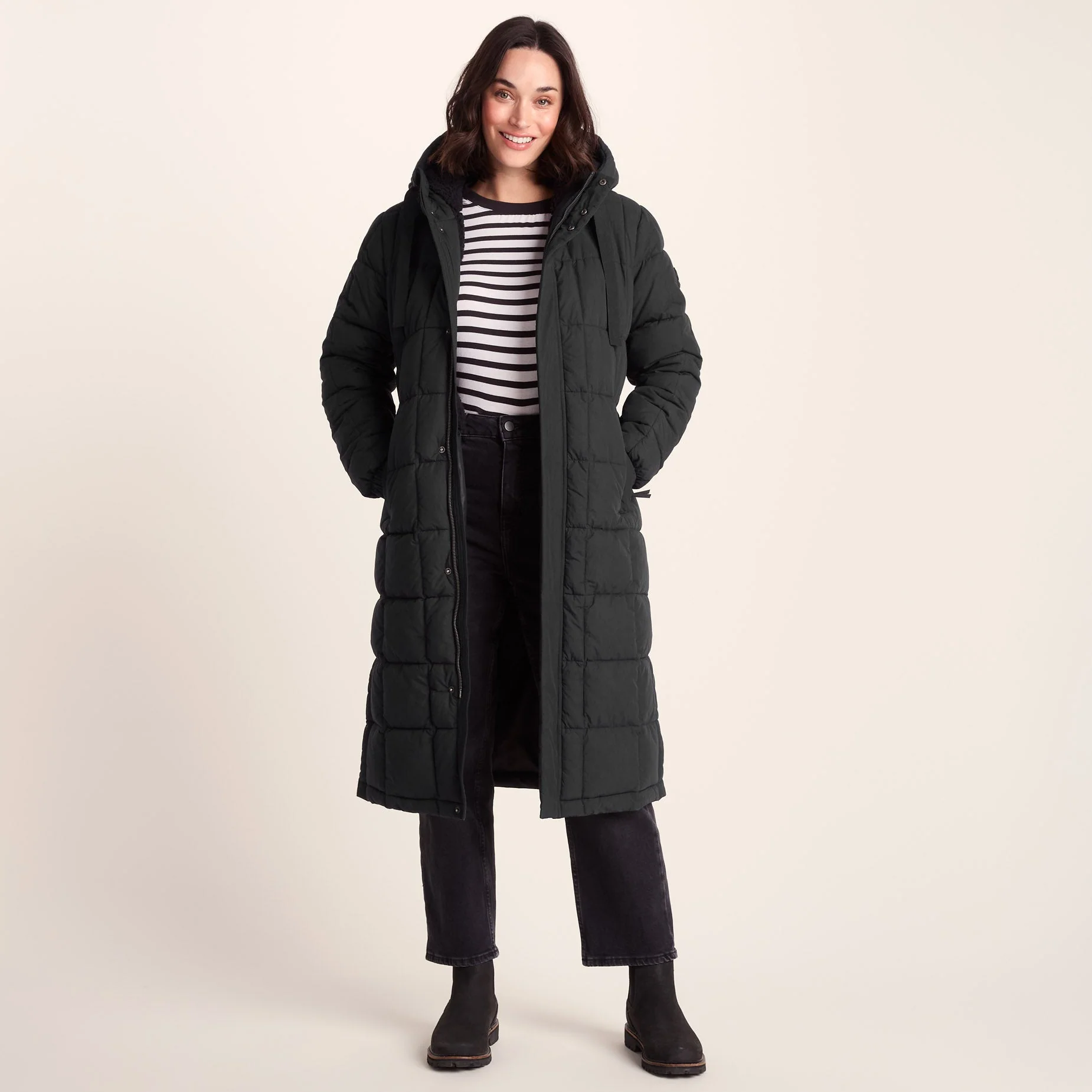 Saga Womens Long Shower Resistant Insulated Jacket - Black