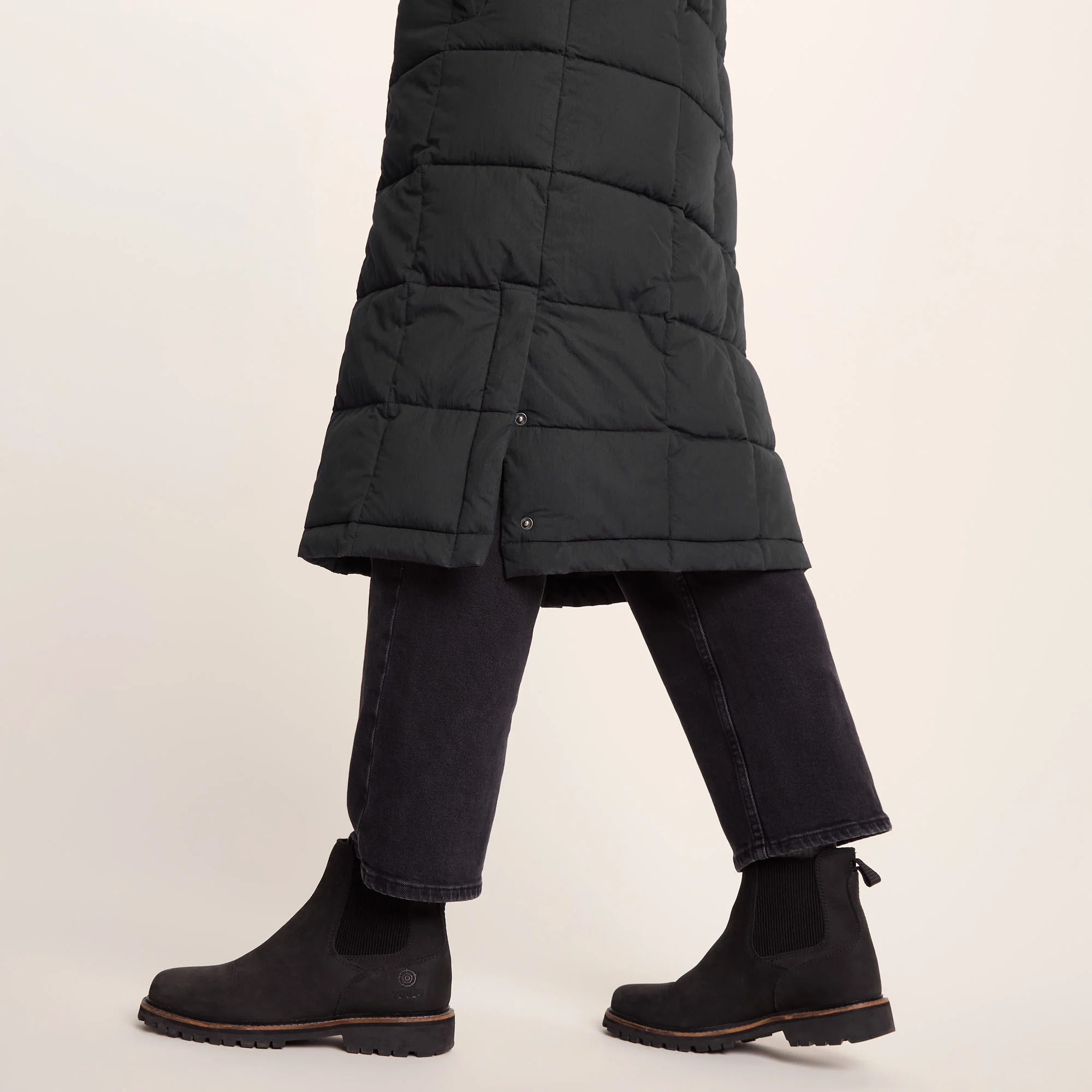 Saga Womens Long Shower Resistant Insulated Jacket - Black - Image 6