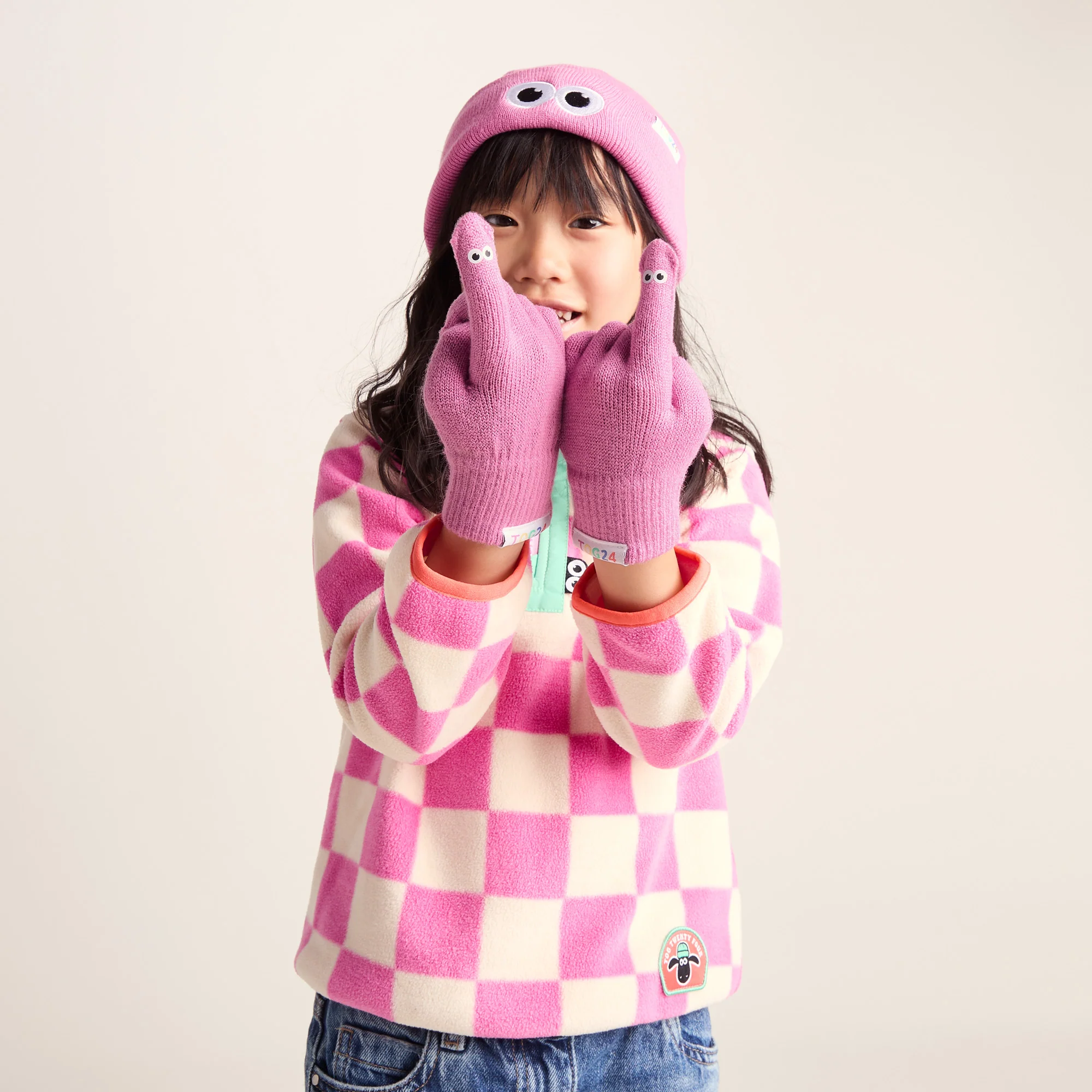 Soay Kids Shaun the Sheep Knit Gloves - Piglet Pink