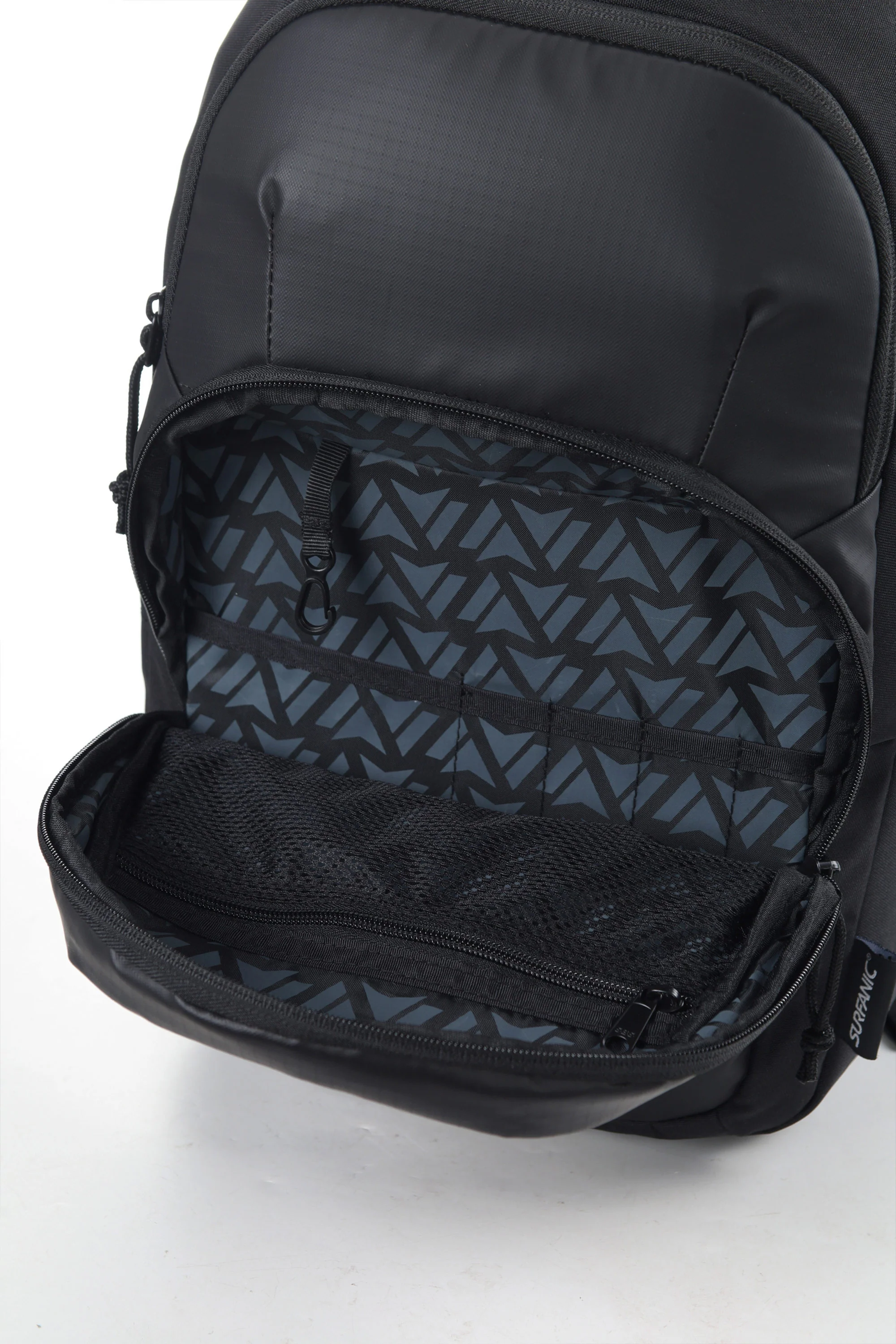 Surfanic Journey 25l Backpack - Black - Image 14