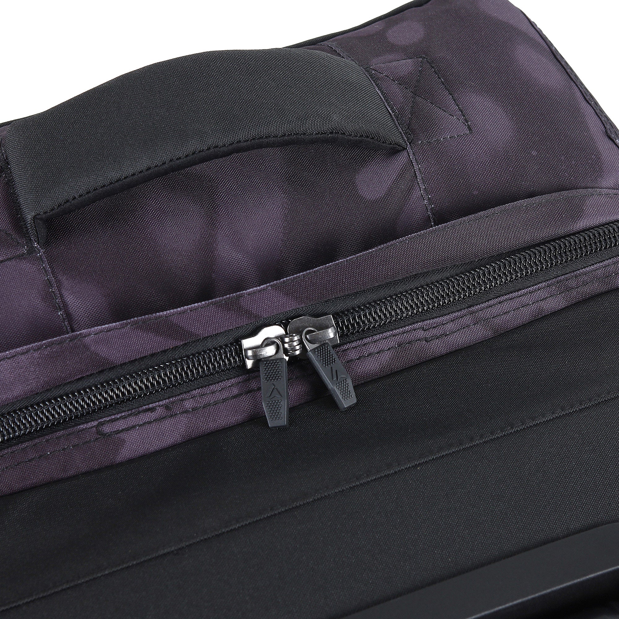 Surfanic Maxim 3.0 100L Roller Bag - Black Vandal - Image 12
