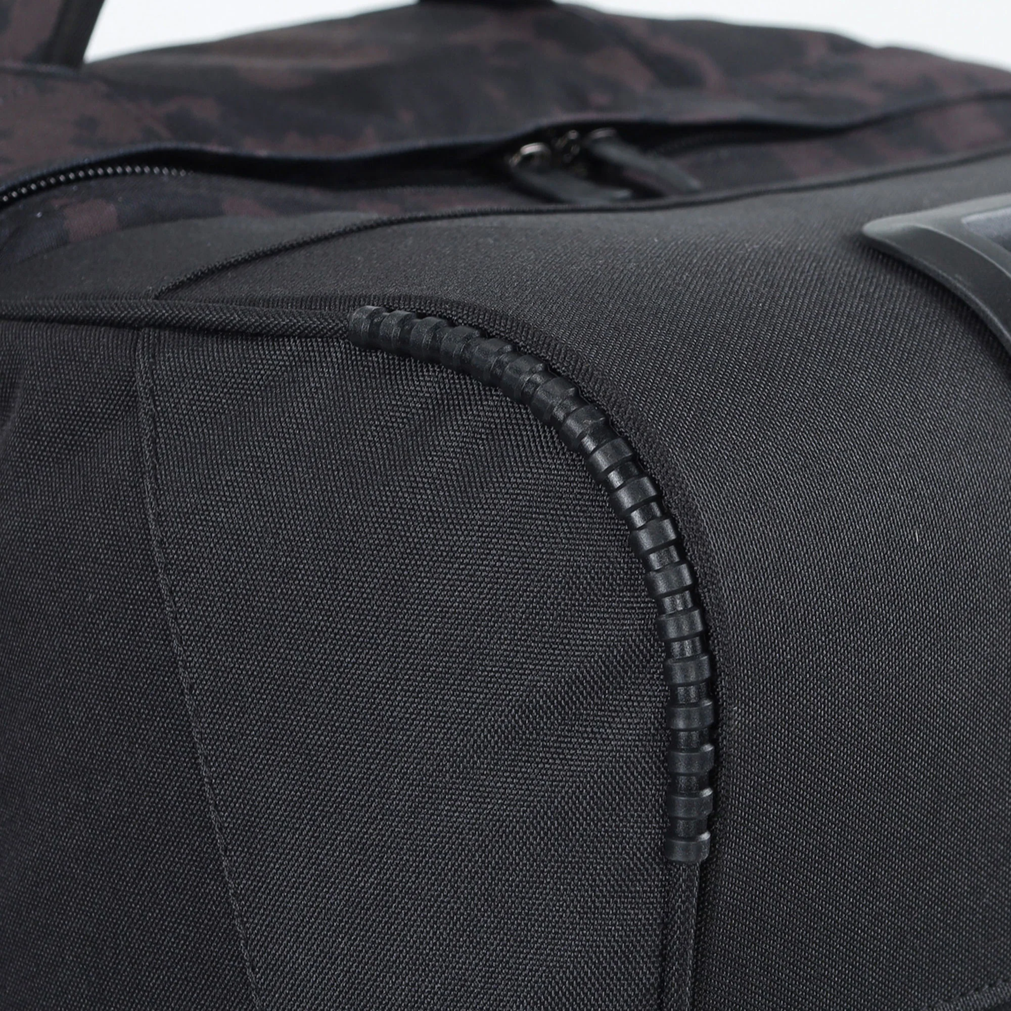 Surfanic Maxim 3.0 120L Roller Bag - Black Map - Image 11