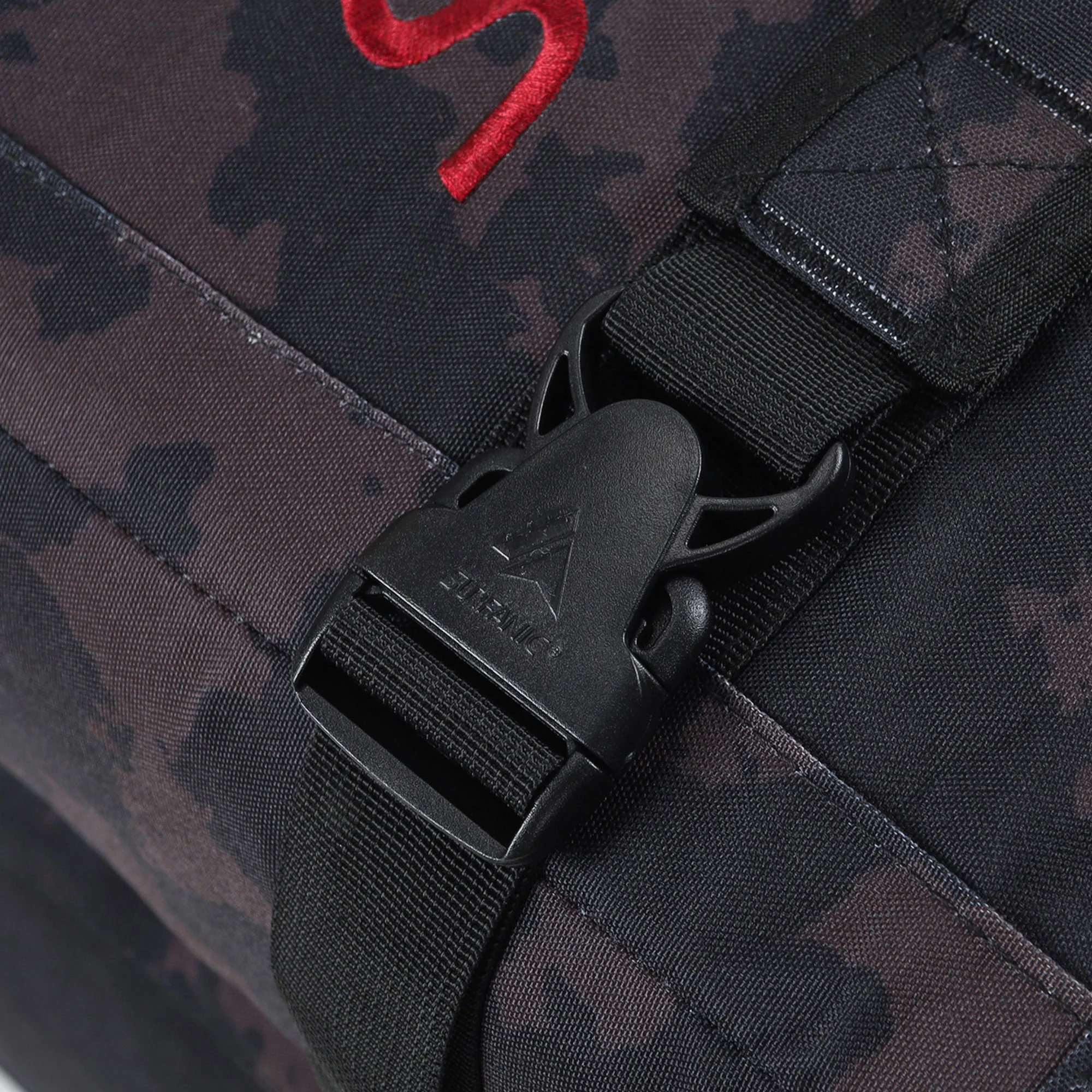 Surfanic Maxim 3.0 120L Roller Bag - Black Map - Image 14