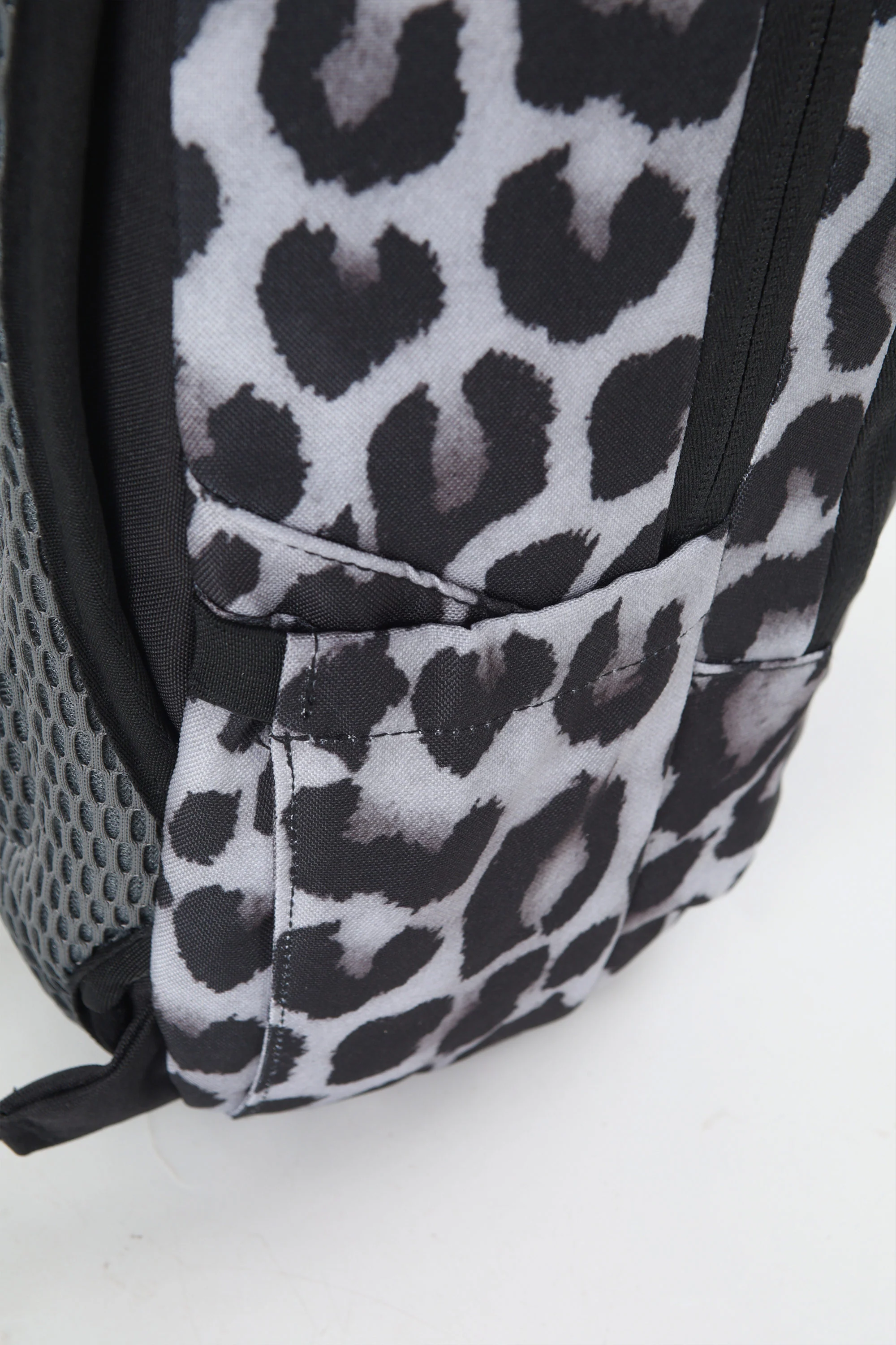 Surfanic Urban 20l Backpack - Ice - Image 10