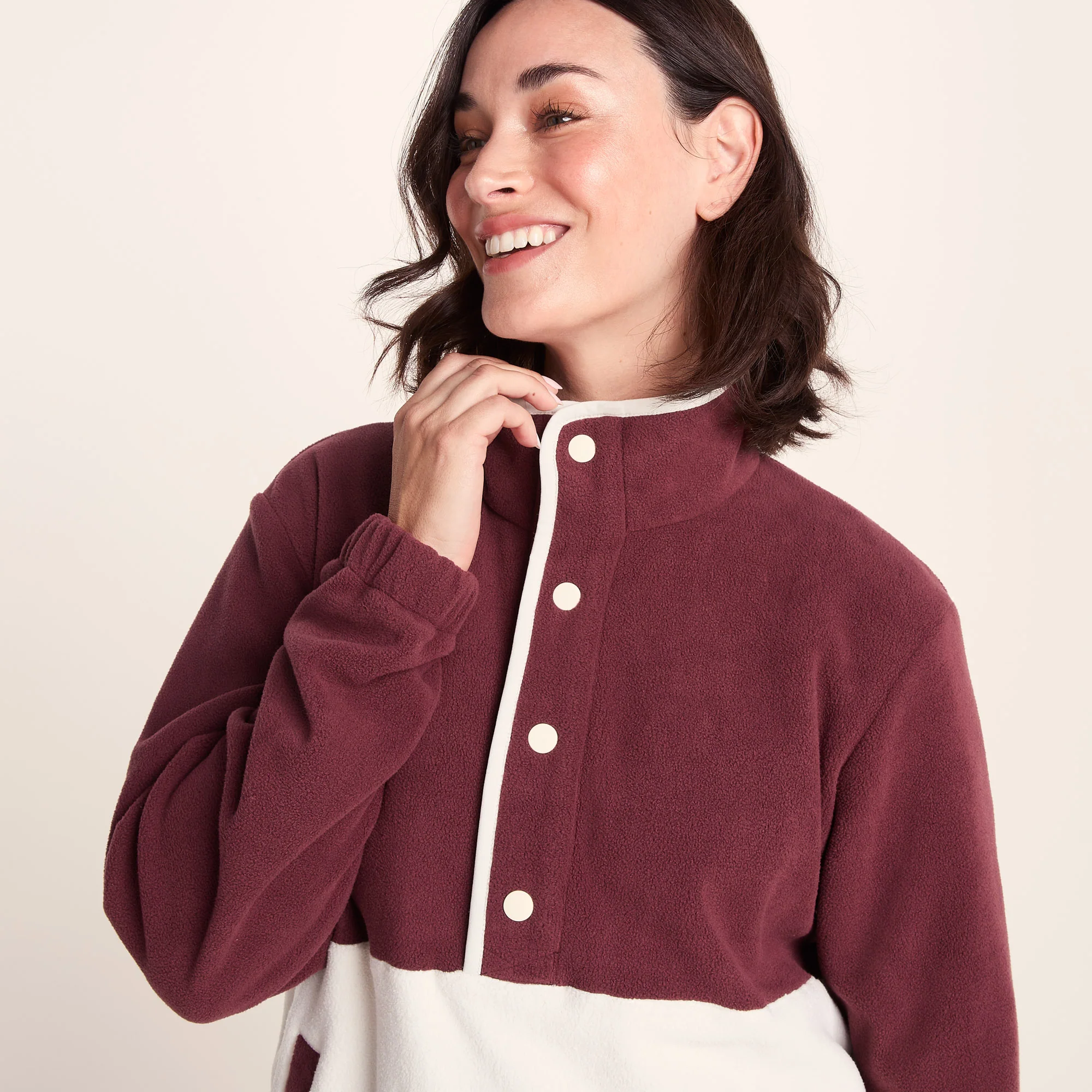 Symes Womens Relaxed Fit 1/2 Neck Microfleece Pullover - Vanilla/Burgundy - Image 5